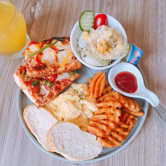 【台中住宿、餐廳】台中一泊二食｜愛戀旅店 Amour Hotel、Nu Pasta台中雙十店