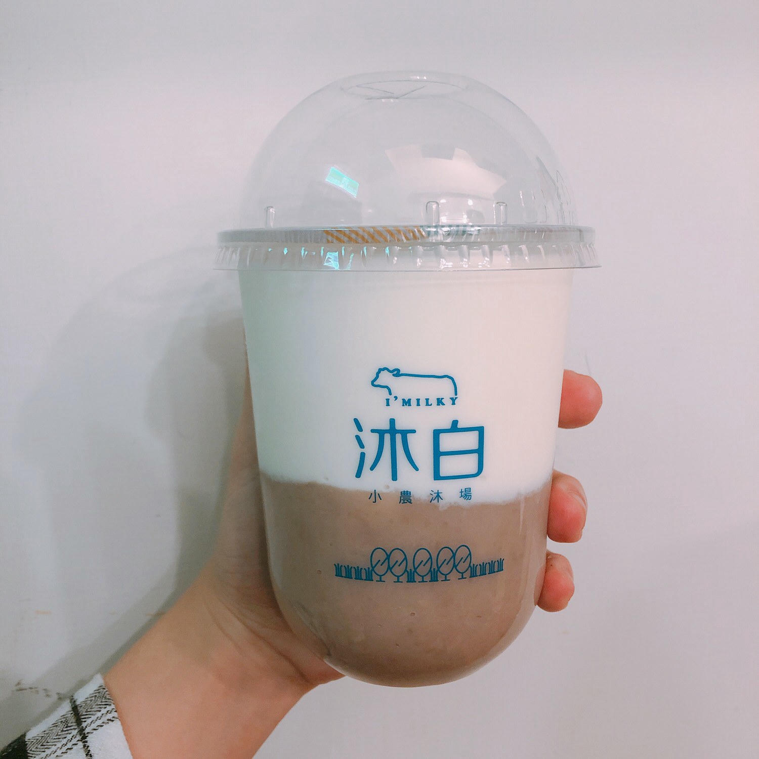 【飲品推薦｜中正紀念堂站、沐白小農中正南門店，醇厚的鮮奶，欲罷不能的黑糖珍珠鮮奶！