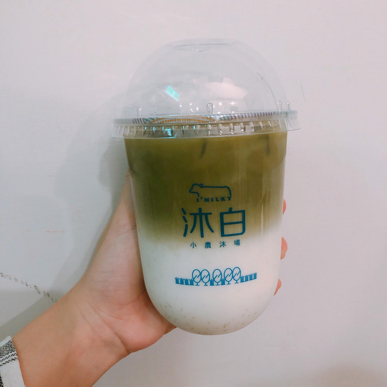 【飲品推薦｜中正紀念堂站、沐白小農中正南門店，醇厚的鮮奶，欲罷不能的黑糖珍珠鮮奶！