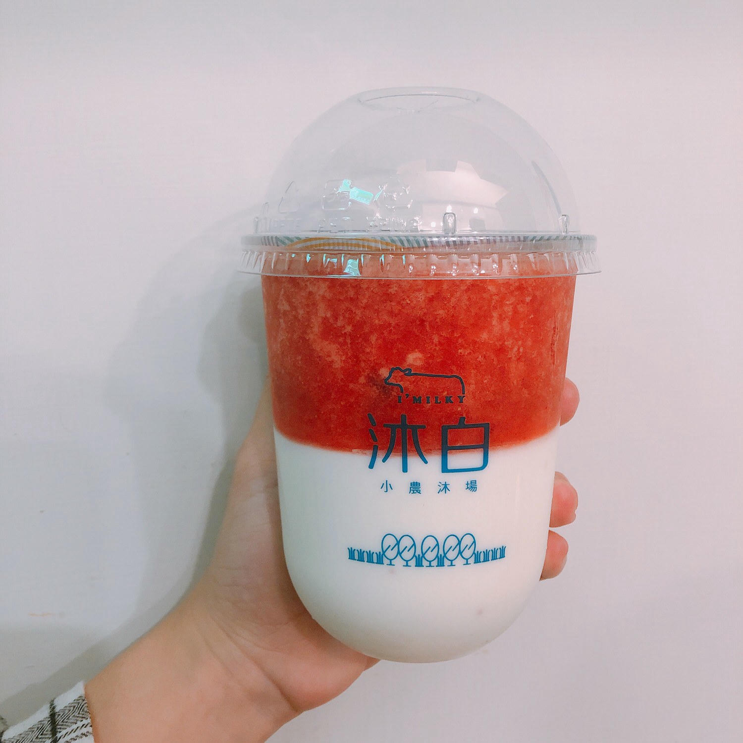 【飲品推薦｜中正紀念堂站、沐白小農中正南門店，醇厚的鮮奶，欲罷不能的黑糖珍珠鮮奶！