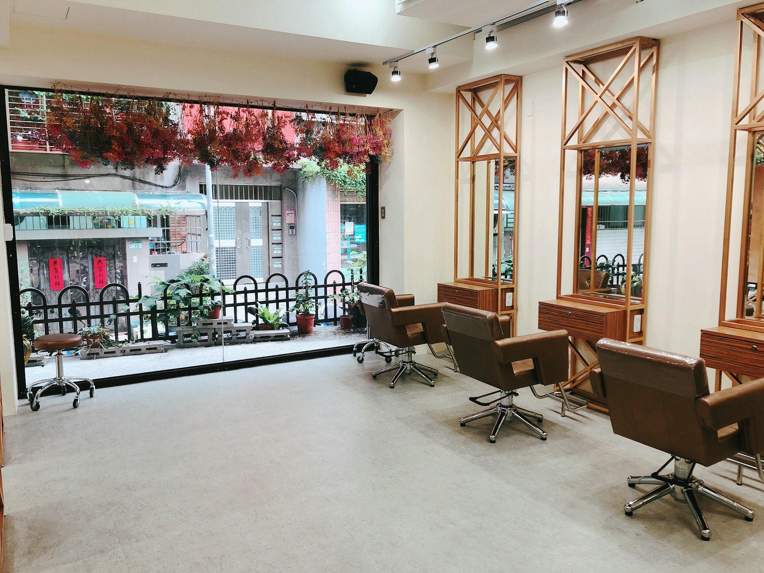 【台北髮廊推薦】信義區質感染髮 MILOS SALON