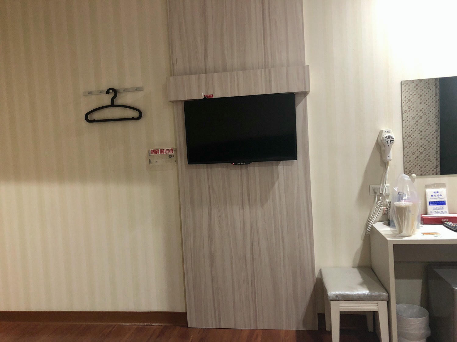 【台南|北區】鐵道大飯店:車站週邊平價背包住宿、便利舒適一應俱全 - 第12張圖