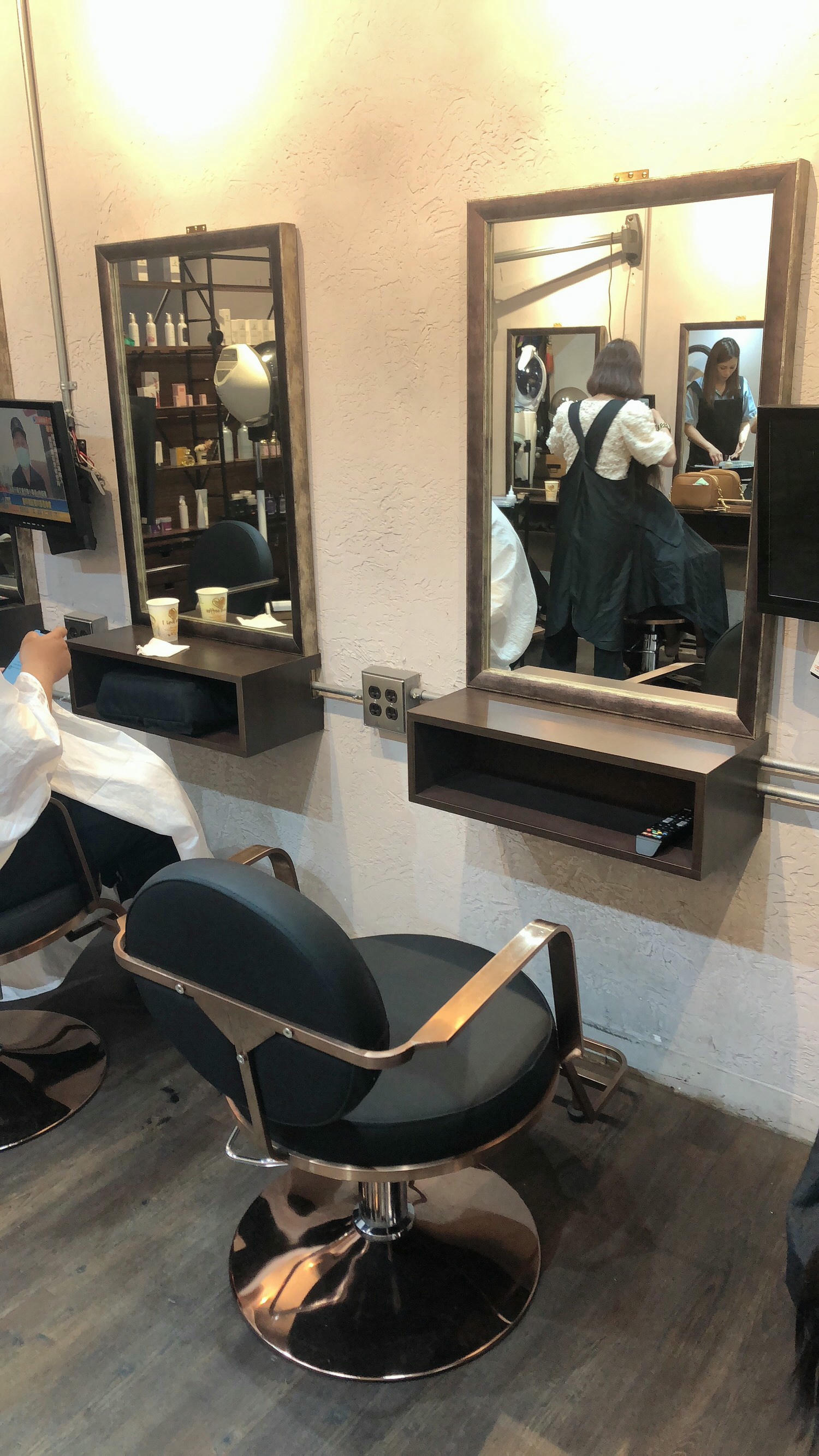 【新北髮廊推薦|板橋府中】森Hair Boutique—霧面質感染髮、氣質滿分💯 - 第2張圖